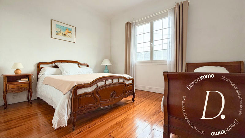 Maison - 179 m² - 4 pièces