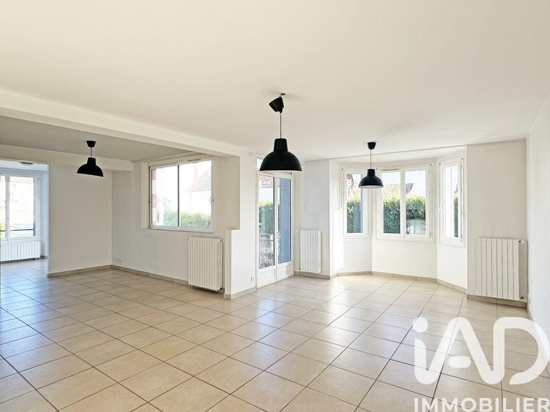 Maison - 138 m² - 6 pièces