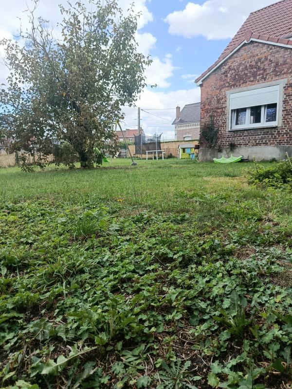 Maison - 80 m² - 5 pièces