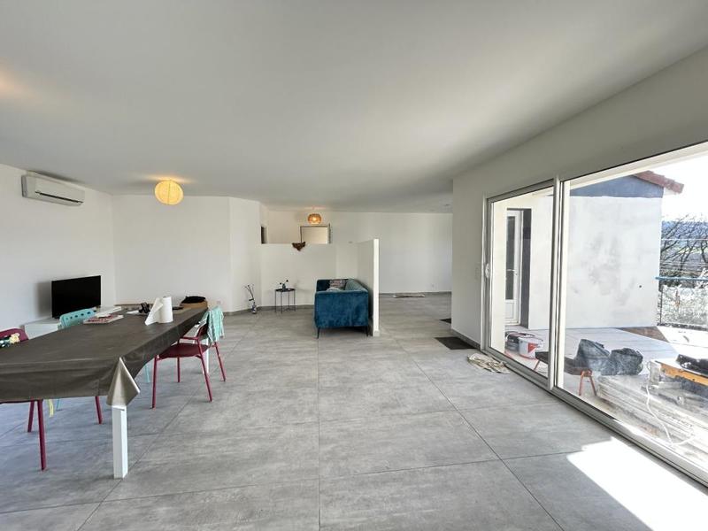 Maison - 130 m² - 8 pièces