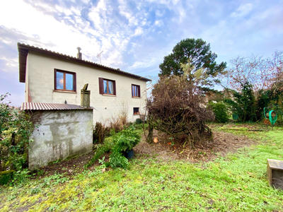 Maison - 90 m² - 4 pièces