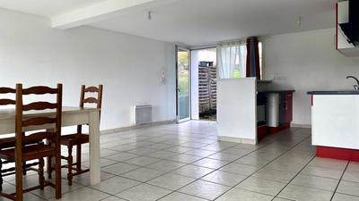 Appartement - 80 m² - 4 pièces