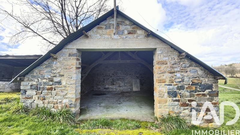 Maison - 150 m² - 2 pièces