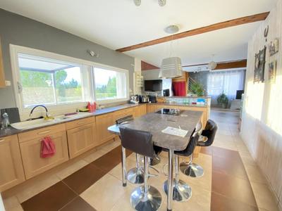 Propriété - 420 m² - 17 pièces