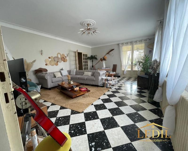 Maison de ville - 138 m² - 5 pièces