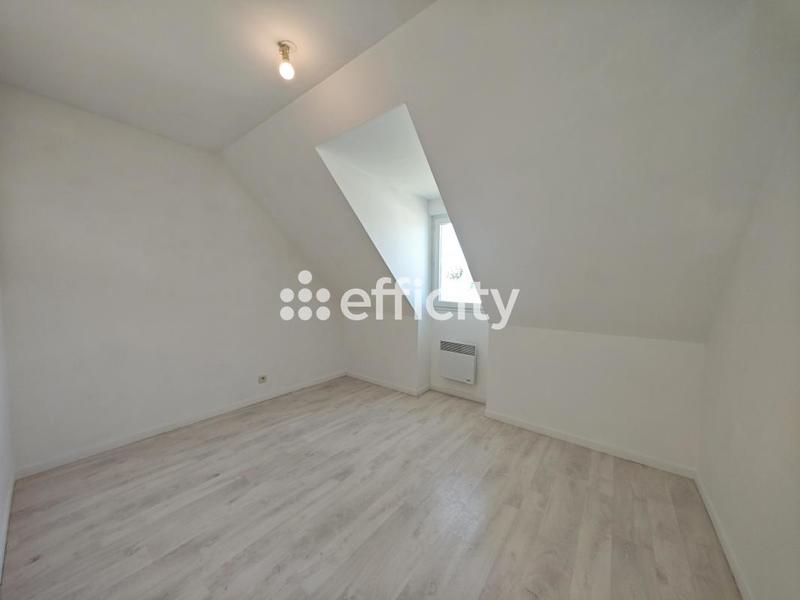 Maison - 90 m² - 6 pièces