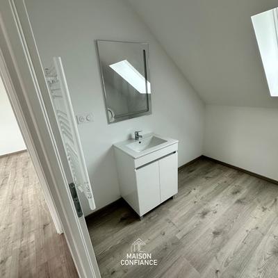 Maison - 89 m² - 5 pièces