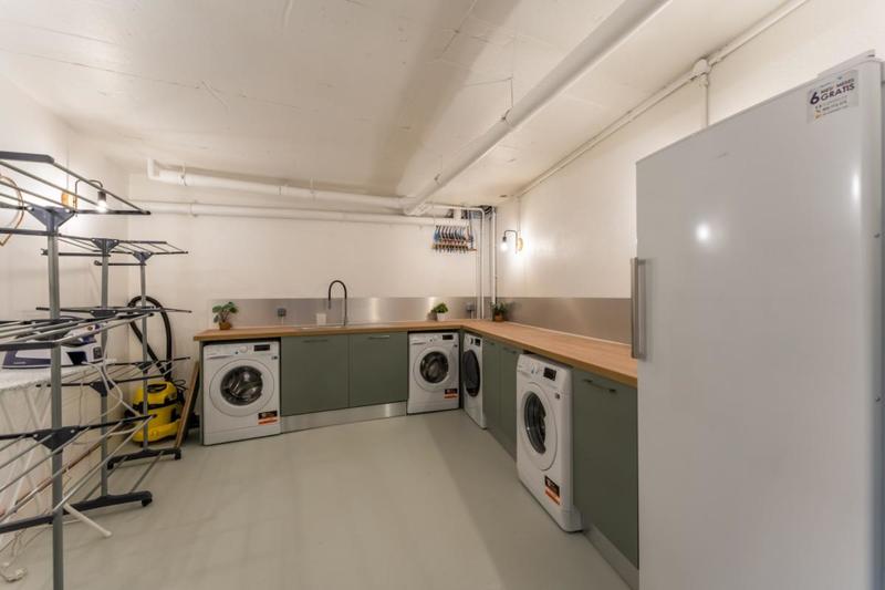 Chambre - 13 m² - 1 pièce