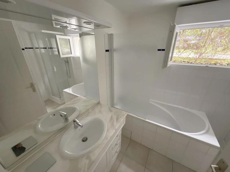 Maison - 98 m² - 5 pièces