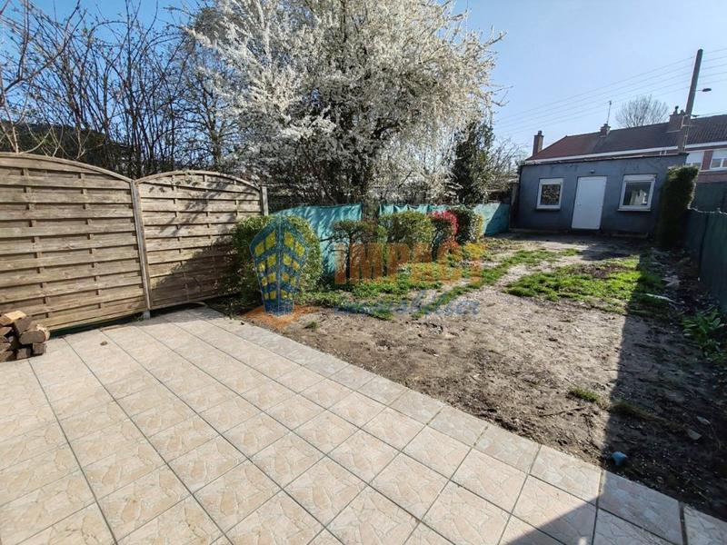 Maison - 96 m² - 5 pièces