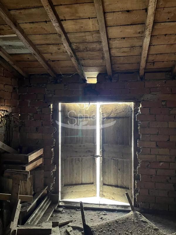 Remise - 50 m² - 4 pièces