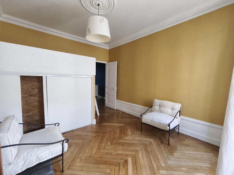 Appartement - 90 m² - 3 pièces