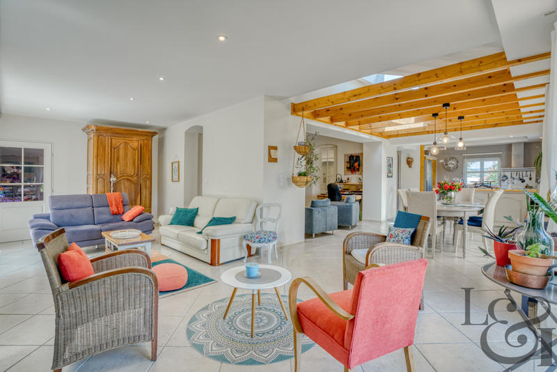 Maison - 196 m² - 5 pièces