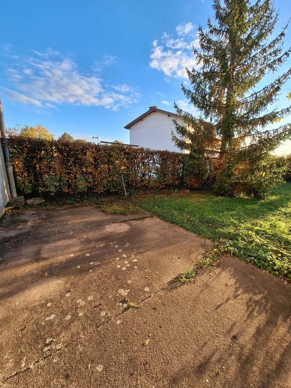 Maison - 95 m² - 5 pièces