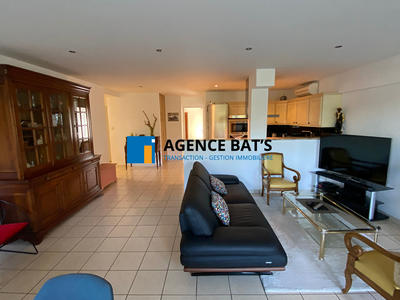 Appartement - 85 m² - 3 pièces