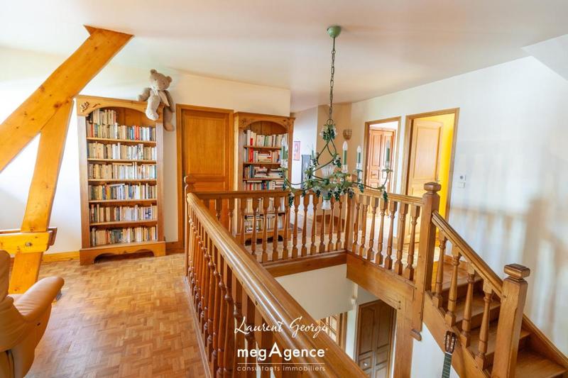 Maison - 176 m² - 7 pièces