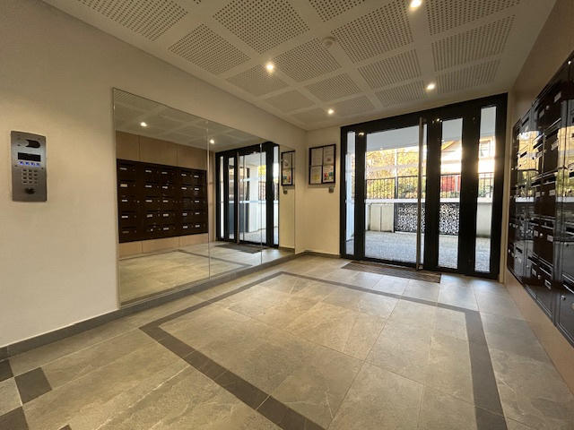 Appartement - 85 m² - 5 pièces