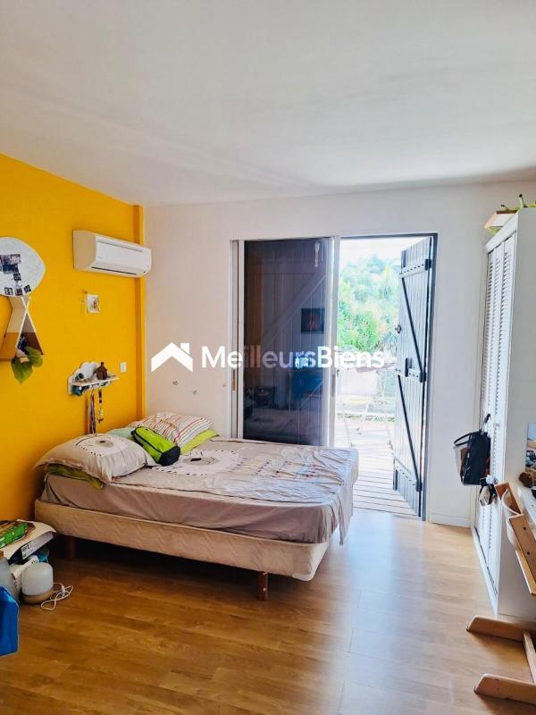 Villa - 163 m² - 6 pièces