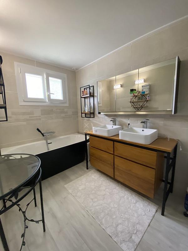 Maison - 127 m² - 4 pièces