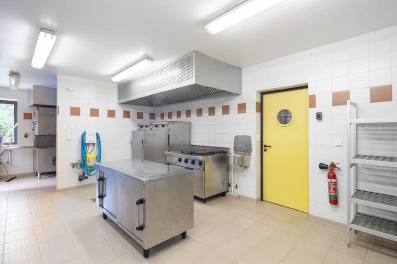 Maison - 1 791 m² - 39 pièces