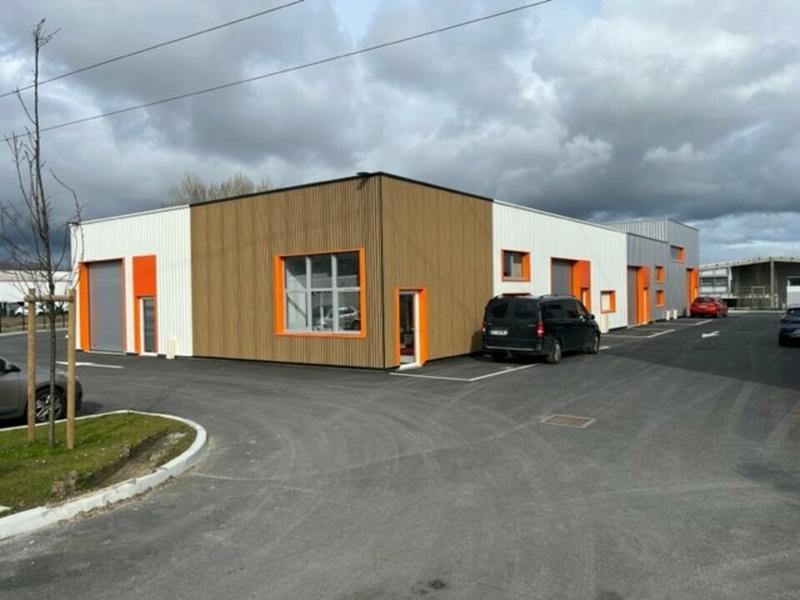Local d'activité / Entrepôt - 150 m²
