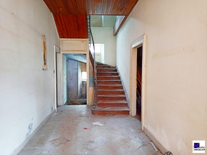 Maison ancienne - 204 m² - 7 pièces