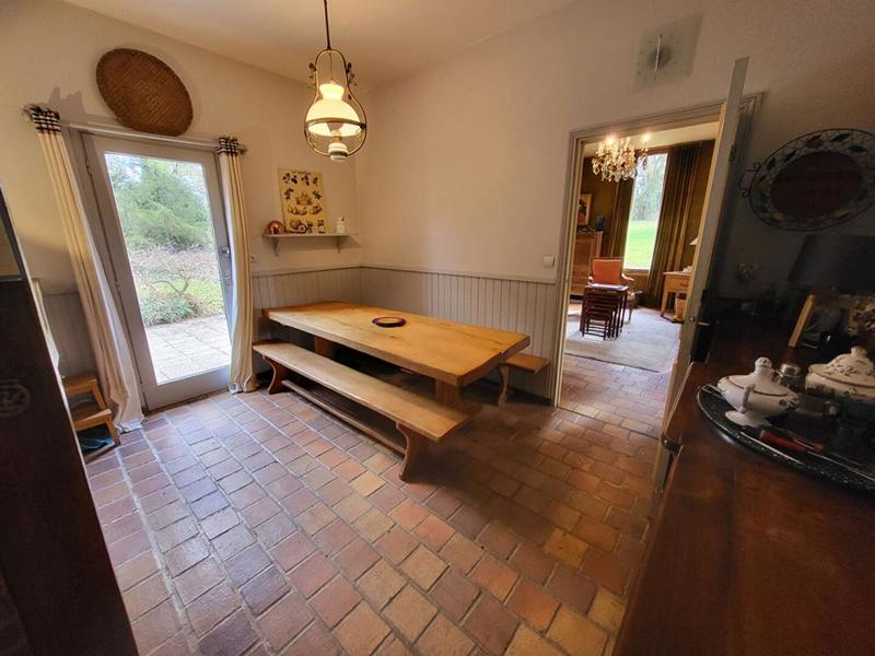 Maison - 300 m² - 11 pièces