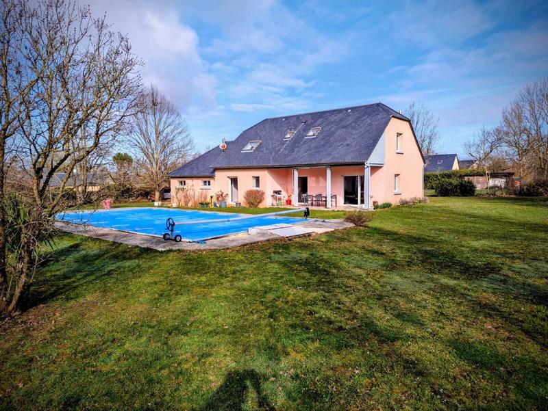 Maison - 135 m² - 5 pièces