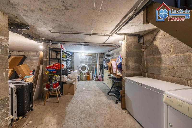 Maison traditionnelle - 100 m² - 5 pièces