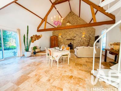 Maison - 333 m² - 7 pièces