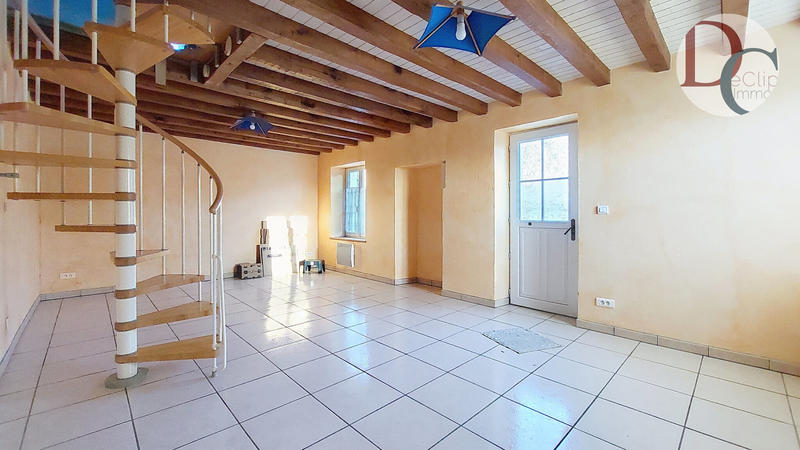 Maison - 250 m² - 8 pièces