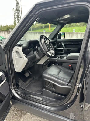Land Rover Defender 110 X-Dynamic Hse P400e