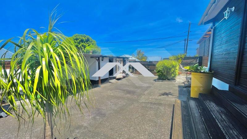 Maison - 140 m² - 5 pièces