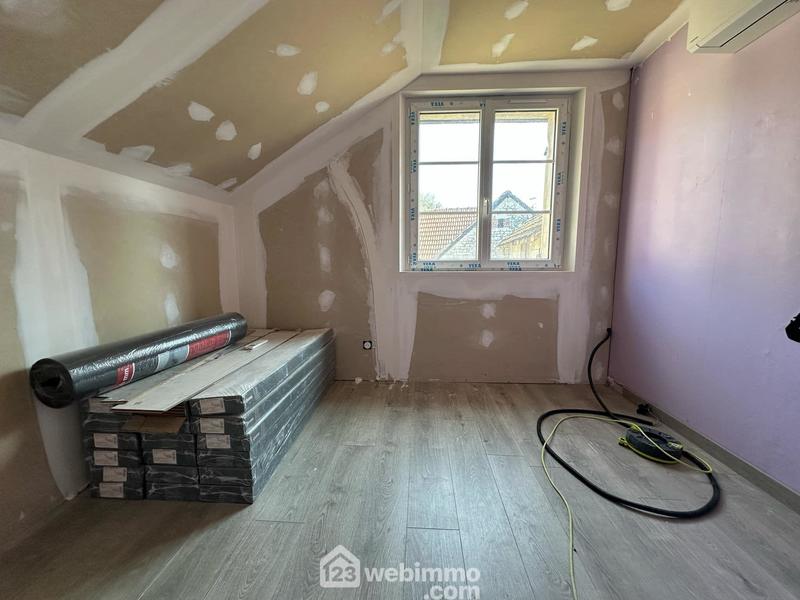 Maison - 77 m² - 5 pièces