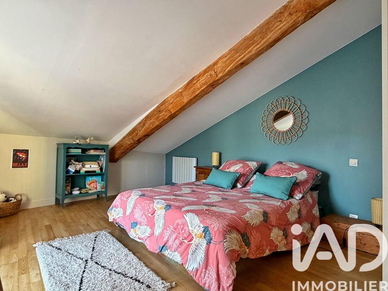 Maison - 212 m² - 8 pièces