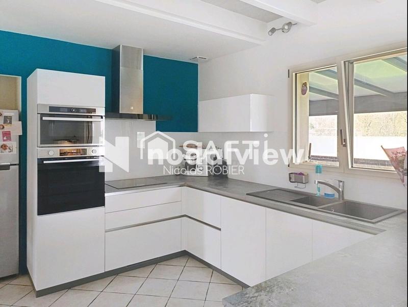 Maison - 185 m² - 5 pièces