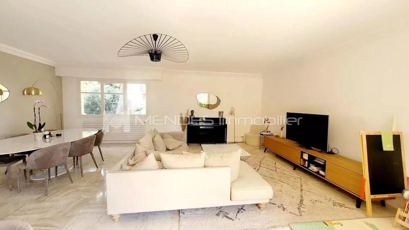 Appartement - 140 m² - 4 pièces