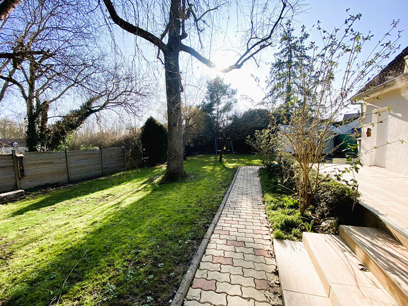 Maison - 91 m² - 6 pièces