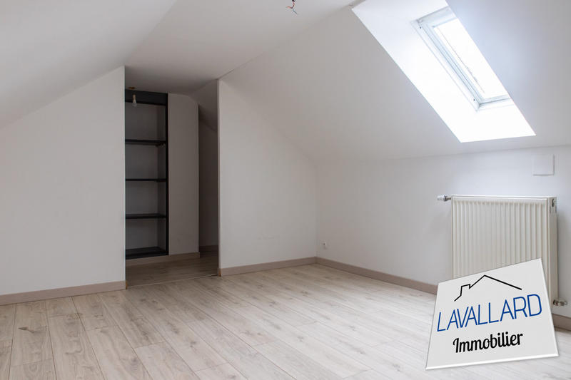 Maison - 92 m² - 6 pièces