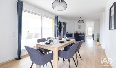 Appartement - 80 m² - 4 pièces