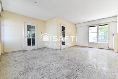 Maison - 199 m² - 10 pièces