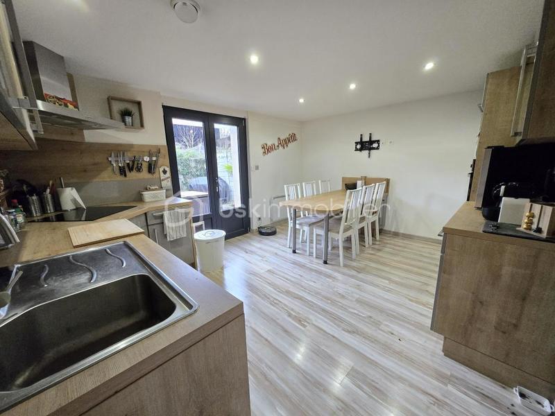 Maison de village - 94 m² - 3 pièces