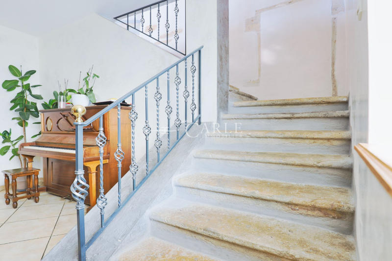 Maison - 208 m² - 7 pièces