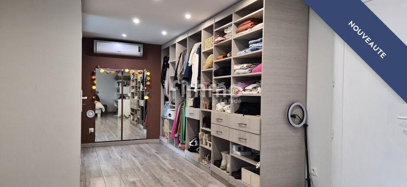 Maison - 226 m² - 8 pièces