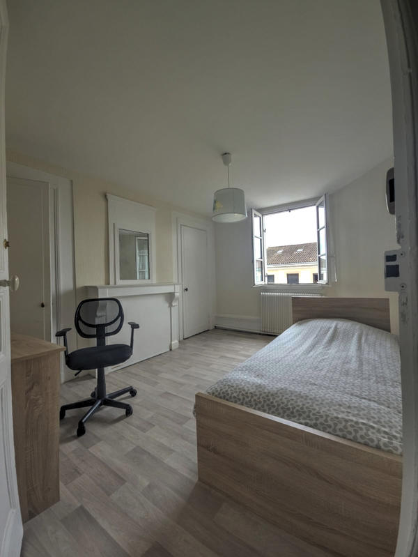 Duplex - 93 m² - 5 pièces