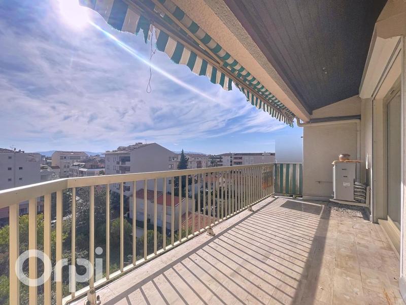 Appartement - 96 m² - 4 pièces