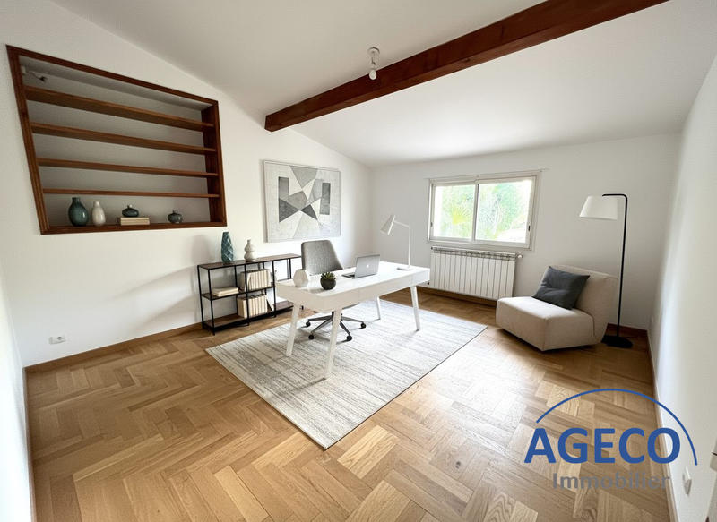 Maison - 132 m² - 1 pièce