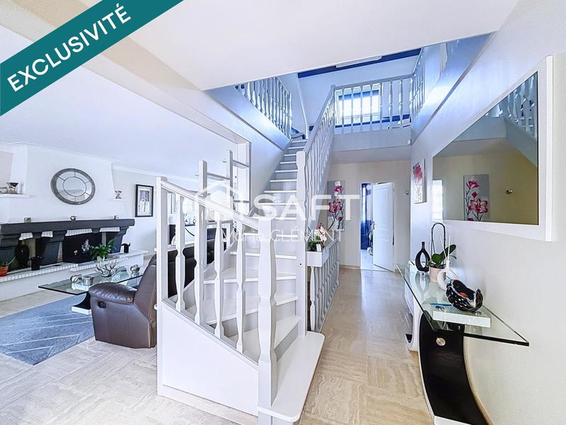 Maison - 209 m² - 7 pièces