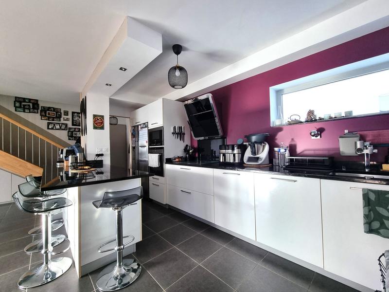 Maison - 100 m² - 5 pièces