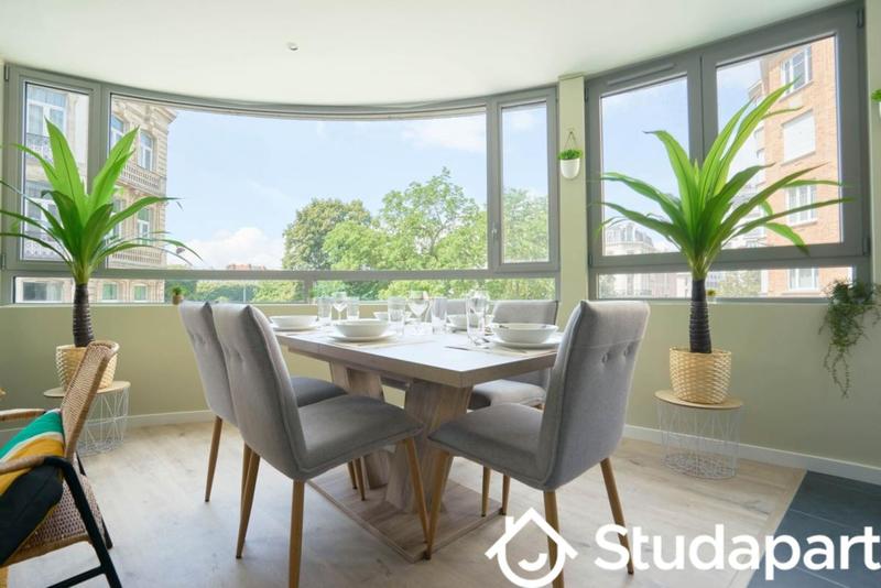 Chambre - 11 m² - 1 pièce